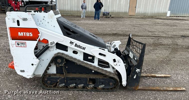 image for item EG1176 2020 Bobcat MT85 compact utility loader