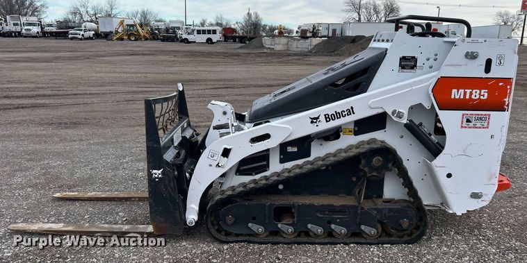 image for item EG1176 2020 Bobcat MT85 compact utility loader
