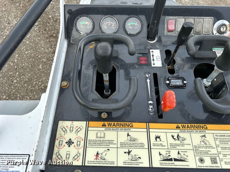 image for item EG1176 2020 Bobcat MT85 compact utility loader