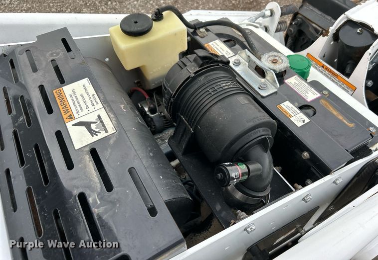 image for item EG1176 2020 Bobcat MT85 compact utility loader