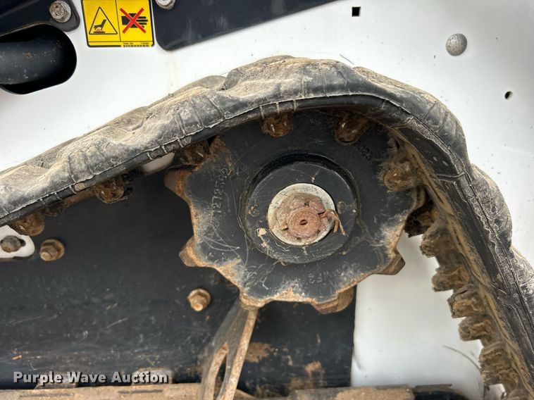 image for item EG1176 2020 Bobcat MT85 compact utility loader