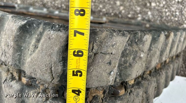 image for item EG1176 2020 Bobcat MT85 compact utility loader