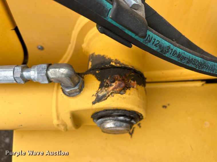 image for item EG1178 2014 John Deere 310SK backhoe