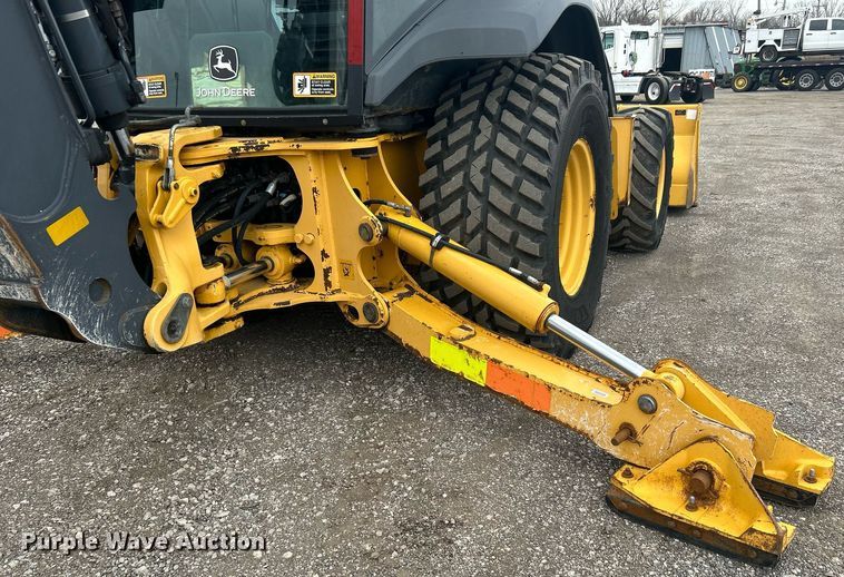 image for item EG1178 2014 John Deere 310SK backhoe