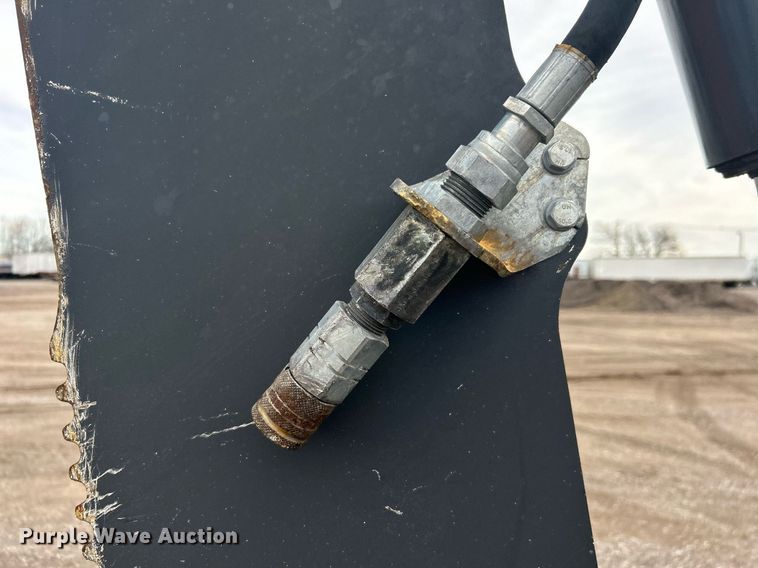 image for item EG1178 2014 John Deere 310SK backhoe