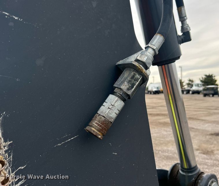 image for item EG1178 2014 John Deere 310SK backhoe