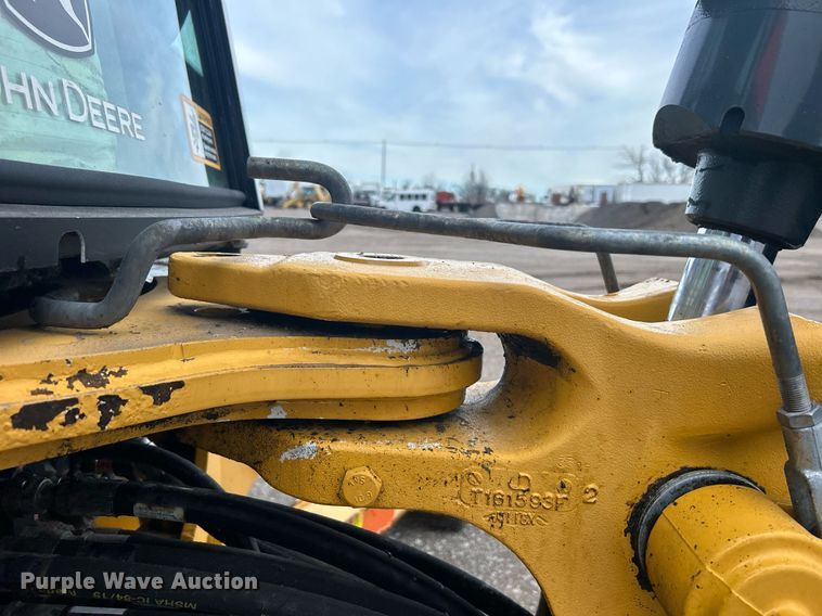 image for item EG1178 2014 John Deere 310SK backhoe