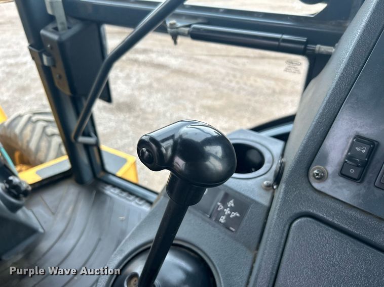 image for item EG1178 2014 John Deere 310SK backhoe