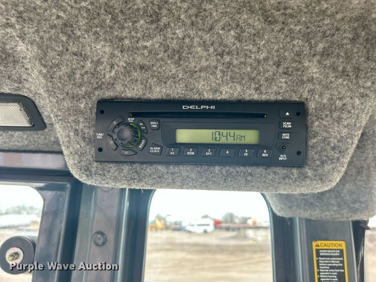 image for item EG1178 2014 John Deere 310SK backhoe