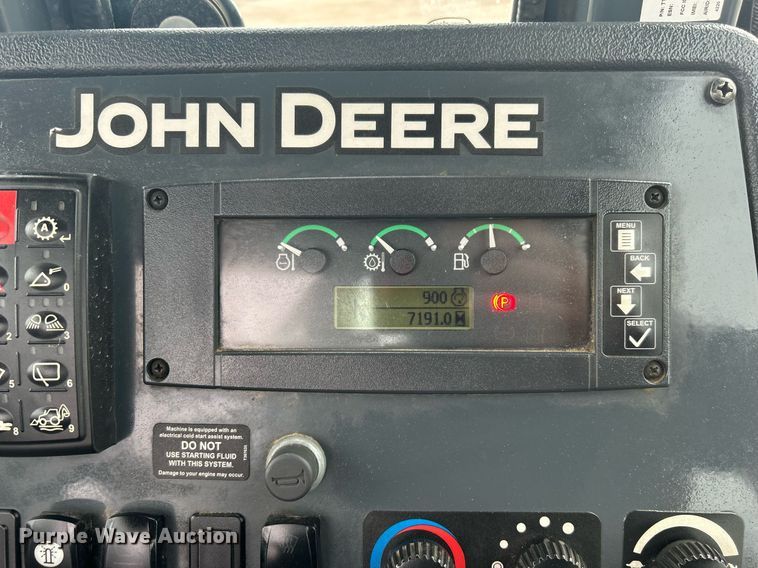 image for item EG1178 2014 John Deere 310SK backhoe