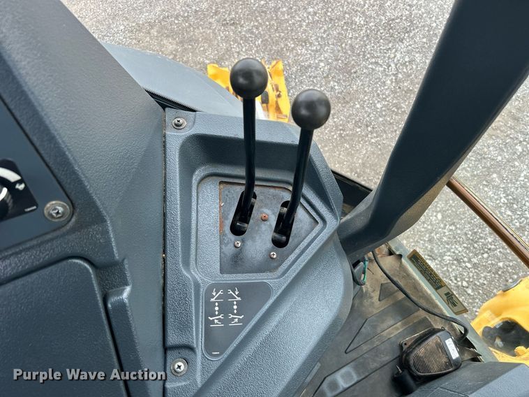 image for item EG1178 2014 John Deere 310SK backhoe