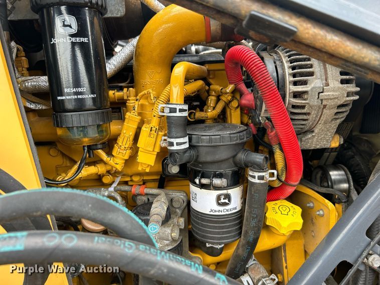 image for item EG1178 2014 John Deere 310SK backhoe