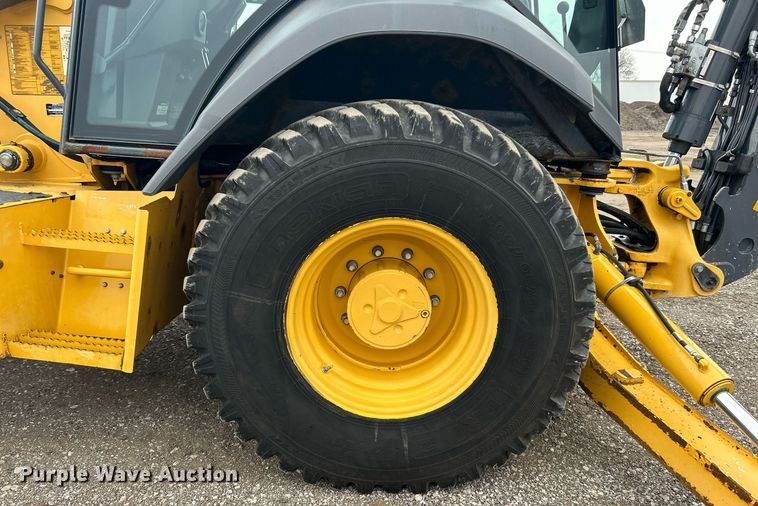 image for item EG1178 2014 John Deere 310SK backhoe