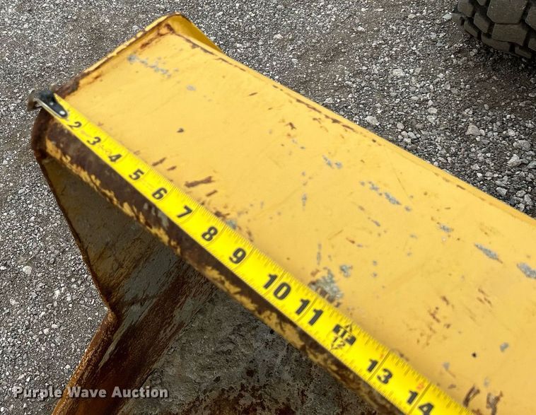 image for item EG1180 2015 Caterpillar  420F2 backhoe