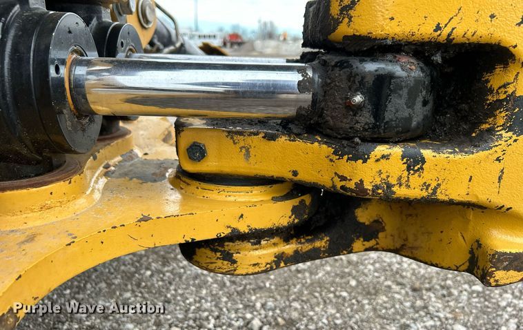 image for item EG1180 2015 Caterpillar  420F2 backhoe