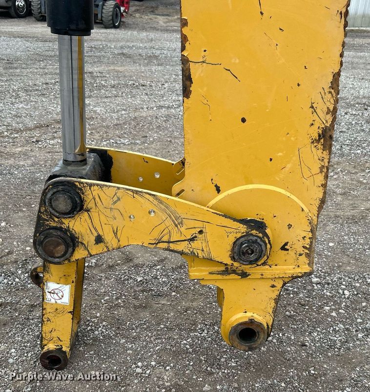 image for item EG1180 2015 Caterpillar  420F2 backhoe