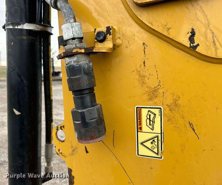 image for item EG1180 2015 Caterpillar  420F2 backhoe