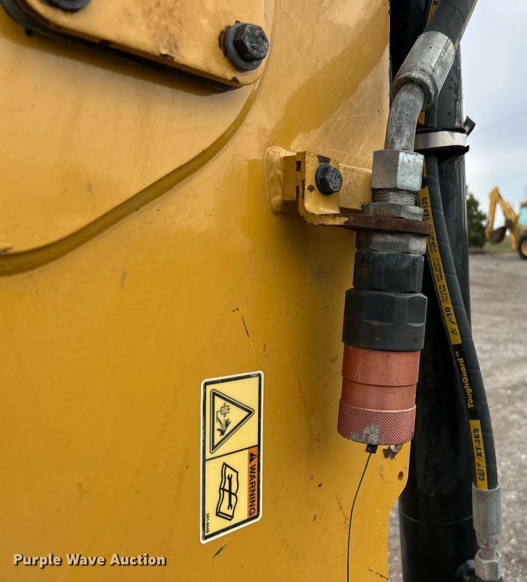 image for item EG1180 2015 Caterpillar  420F2 backhoe