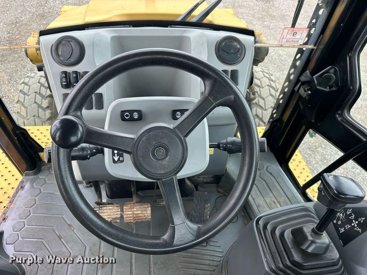 image for item EG1180 2015 Caterpillar  420F2 backhoe