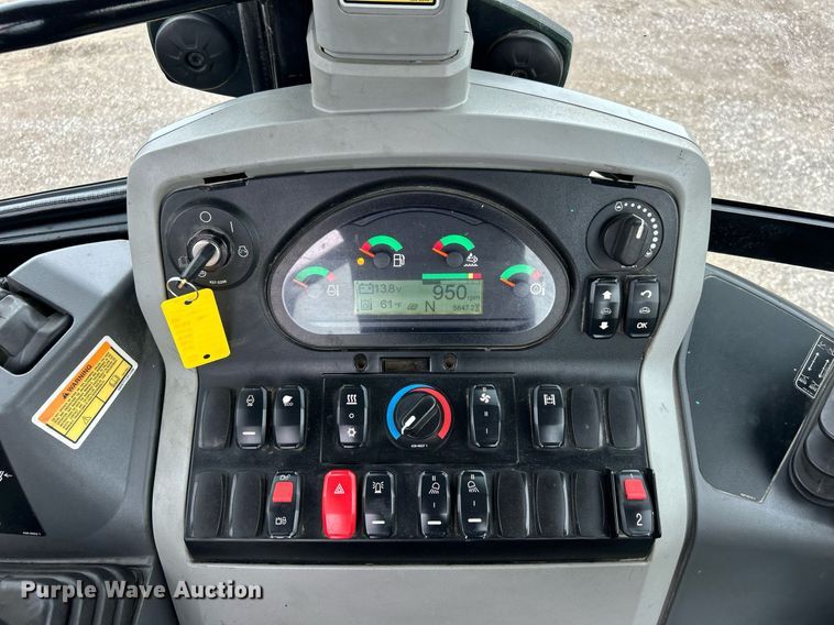 image for item EG1180 2015 Caterpillar  420F2 backhoe