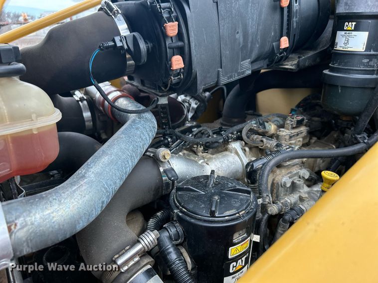 image for item EG1180 2015 Caterpillar  420F2 backhoe