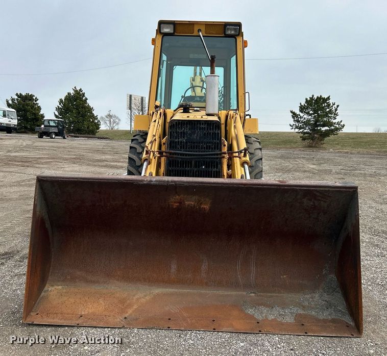 image for item EG1182 Ford 555B backhoe