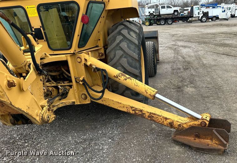 image for item EG1182 Ford 555B backhoe