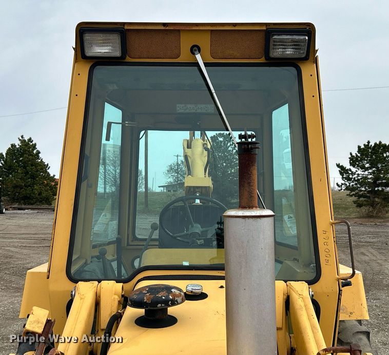 image for item EG1182 Ford 555B backhoe