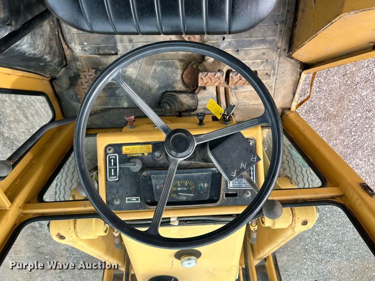 image for item EG1182 Ford 555B backhoe