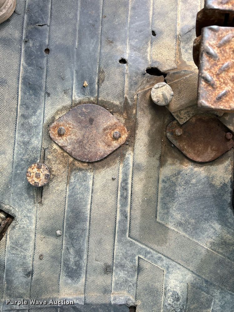 image for item EG1182 Ford 555B backhoe