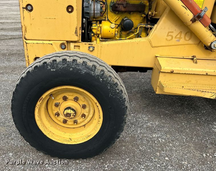 image for item EG1182 Ford 555B backhoe