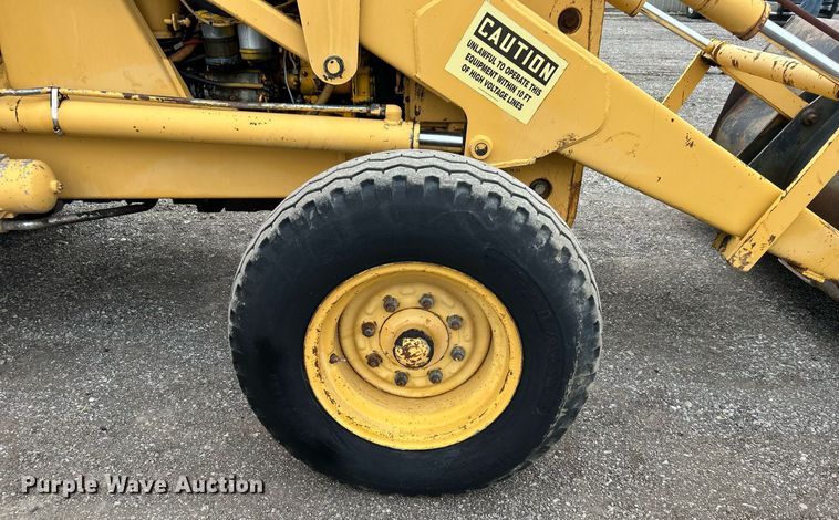 image for item EG1182 Ford 555B backhoe