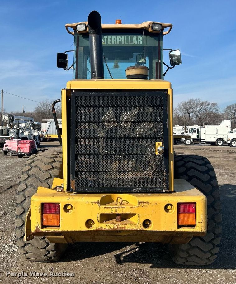 image for item EG1194 1999 Caterpillar  IT28G integrated tool carrier