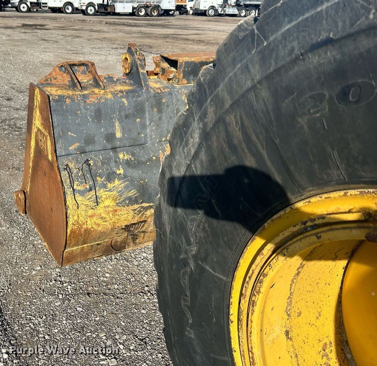 image for item EG1194 1999 Caterpillar  IT28G integrated tool carrier