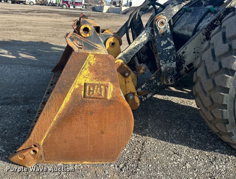 image for item EG1194 1999 Caterpillar  IT28G integrated tool carrier