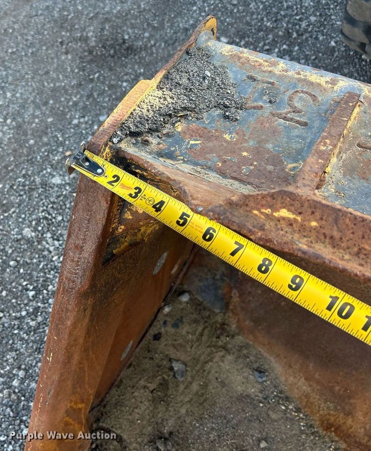 image for item EG1194 1999 Caterpillar  IT28G integrated tool carrier