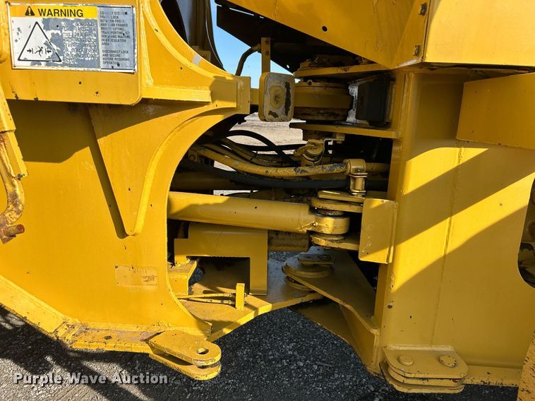 image for item EG1194 1999 Caterpillar  IT28G integrated tool carrier