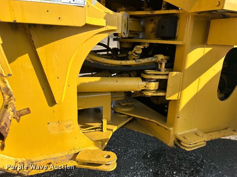 image for item EG1194 1999 Caterpillar  IT28G integrated tool carrier