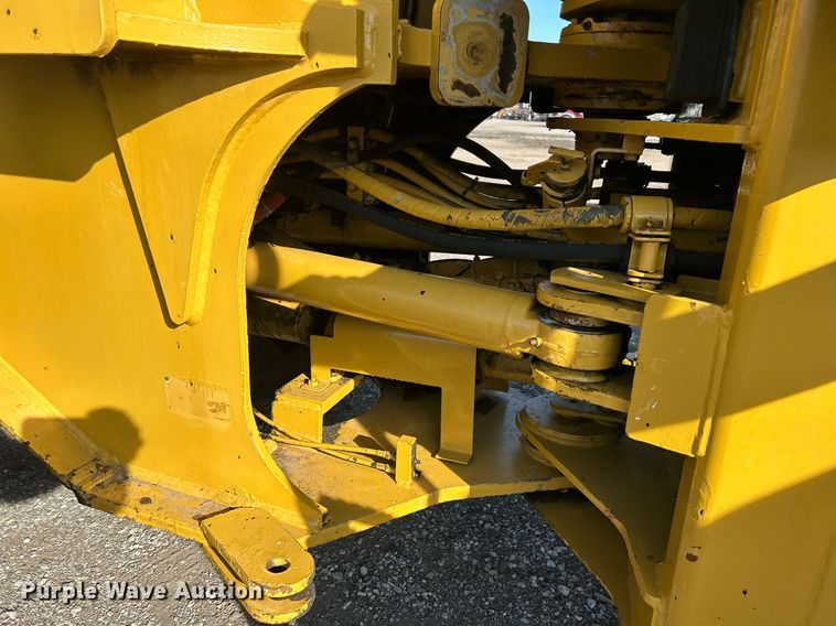 image for item EG1194 1999 Caterpillar  IT28G integrated tool carrier