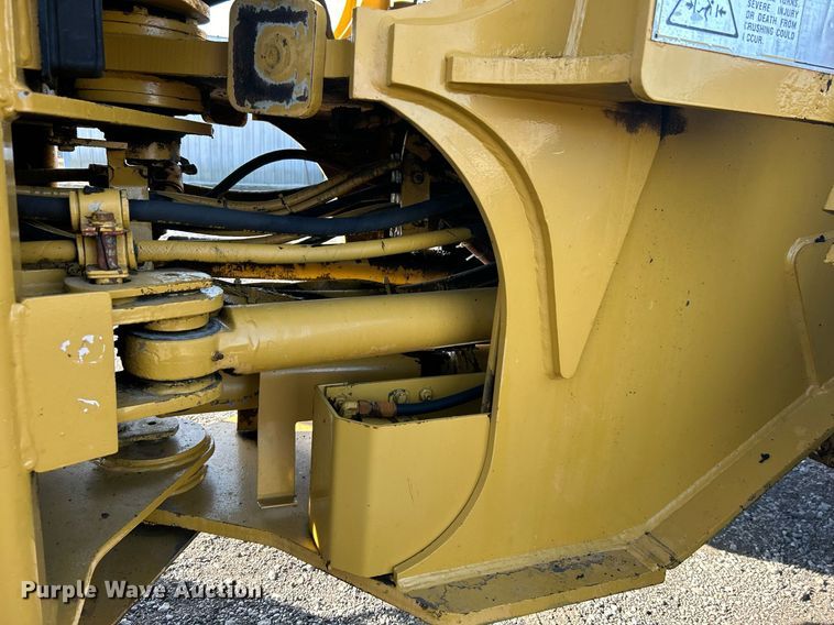 image for item EG1194 1999 Caterpillar  IT28G integrated tool carrier