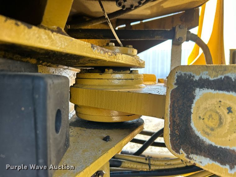 image for item EG1194 1999 Caterpillar  IT28G integrated tool carrier