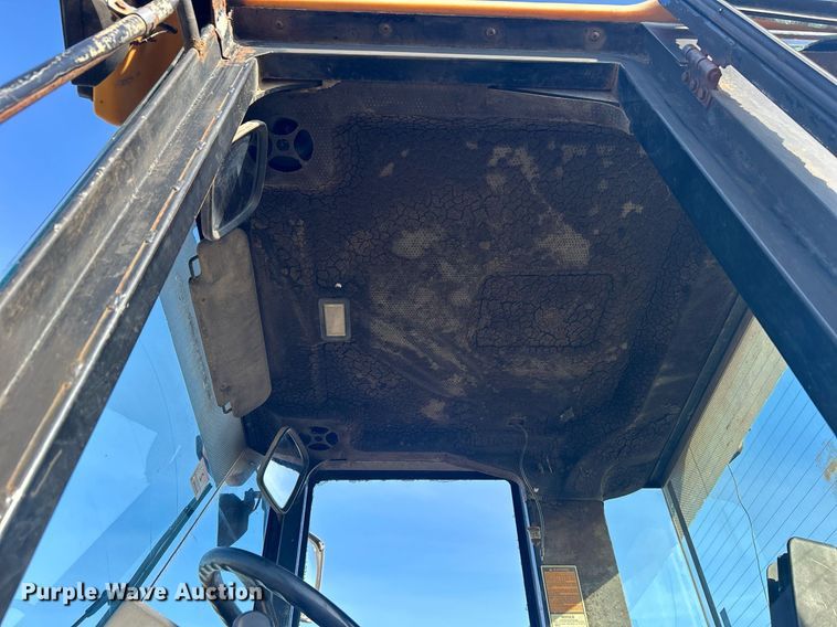 image for item EG1194 1999 Caterpillar  IT28G integrated tool carrier