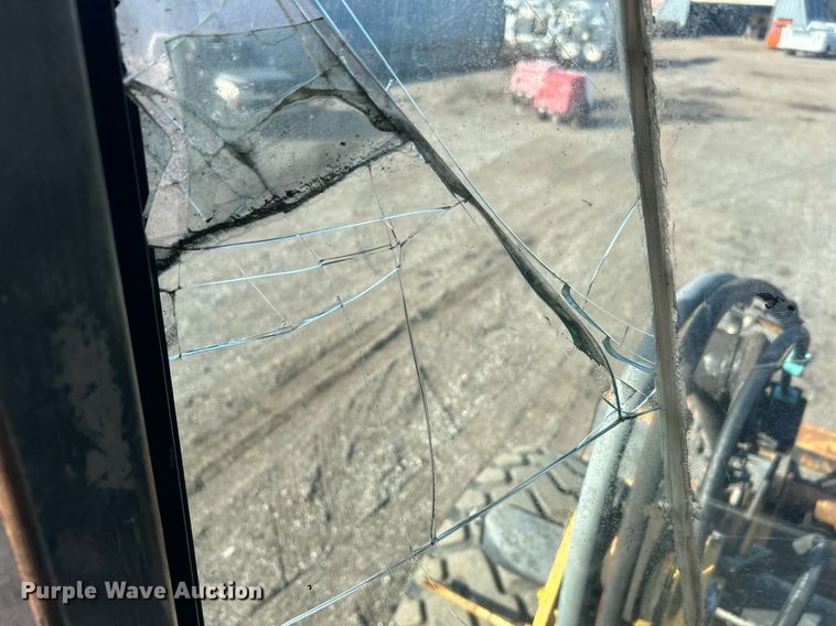 image for item EG1194 1999 Caterpillar  IT28G integrated tool carrier