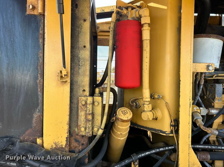 image for item EG1194 1999 Caterpillar  IT28G integrated tool carrier