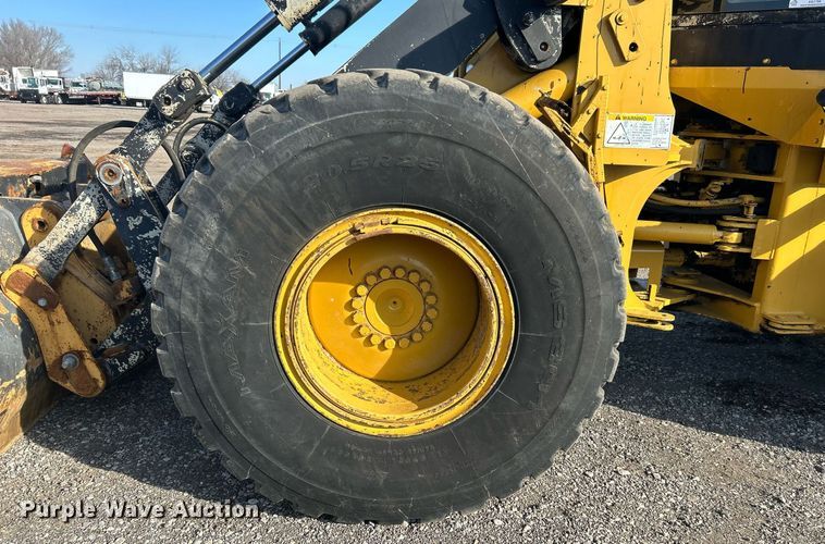 image for item EG1194 1999 Caterpillar  IT28G integrated tool carrier