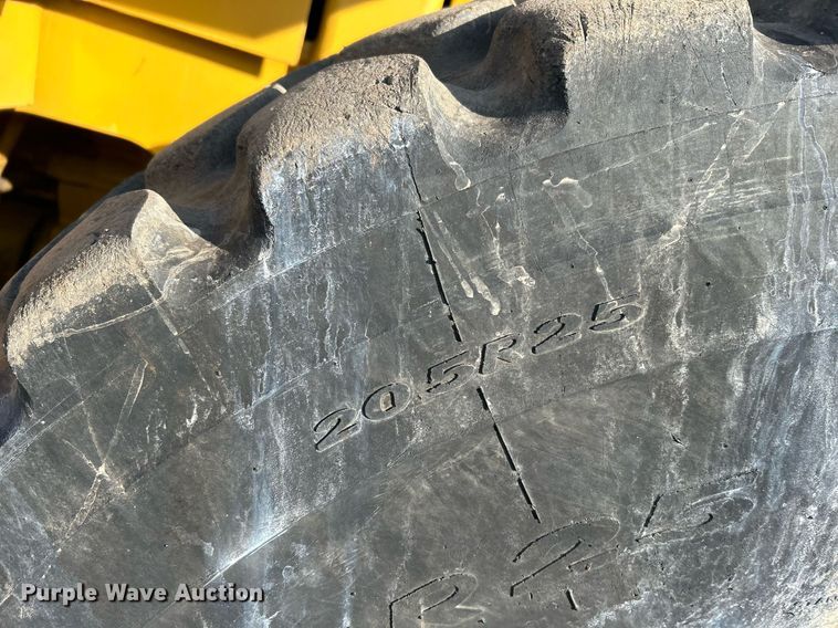 image for item EG1194 1999 Caterpillar  IT28G integrated tool carrier