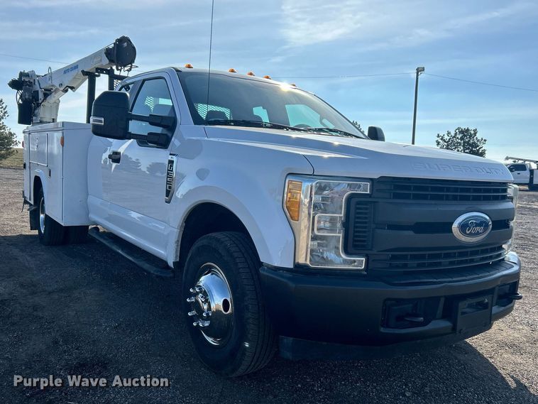 image for item EG1195 2017 Ford F350 Super Duty SuperCab utility bed pickup truck