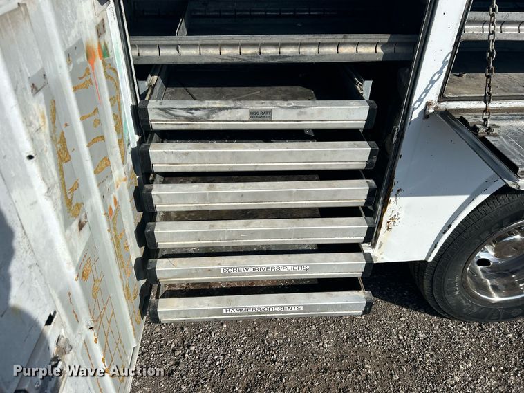 image for item EG1195 2017 Ford F350 Super Duty SuperCab utility bed pickup truck