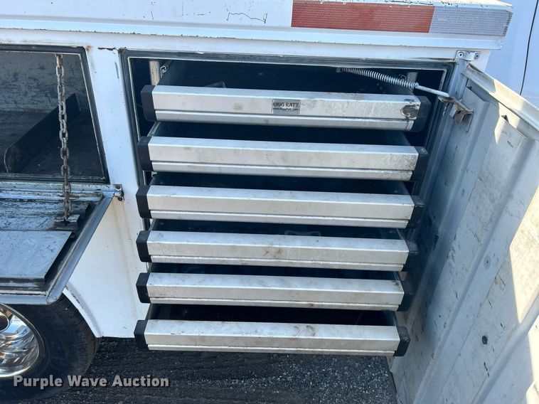 image for item EG1195 2017 Ford F350 Super Duty SuperCab utility bed pickup truck