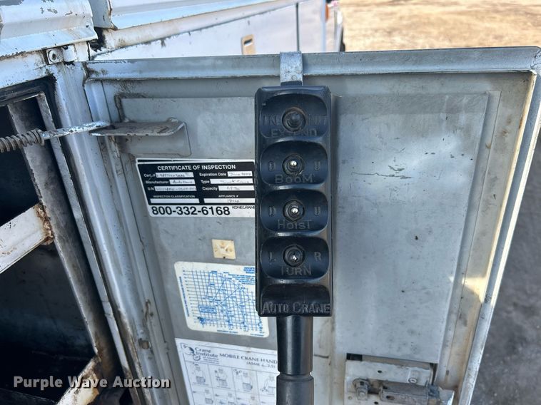 image for item EG1195 2017 Ford F350 Super Duty SuperCab utility bed pickup truck